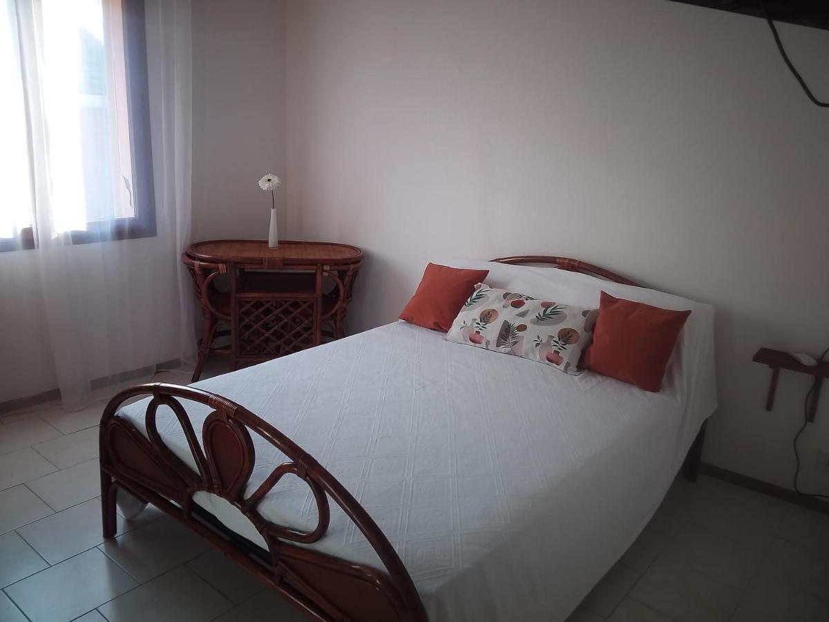 Les Chambres De Colema Pino Bagian luar foto