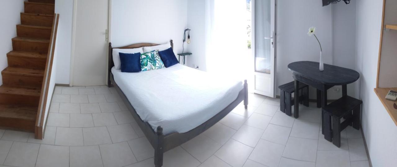Les Chambres De Colema Pino Bagian luar foto